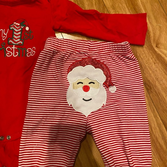 🌻 2/$15 My First Christmas Outfit - Picture 3 of 3